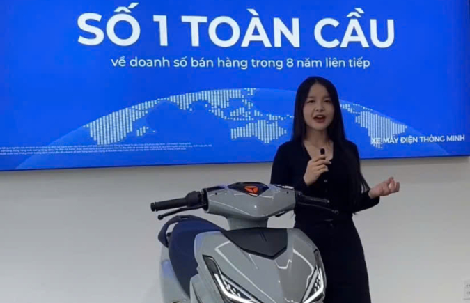 Velax H Plus - Mẫu xe cho người thích công nghệ và trải nghiệm